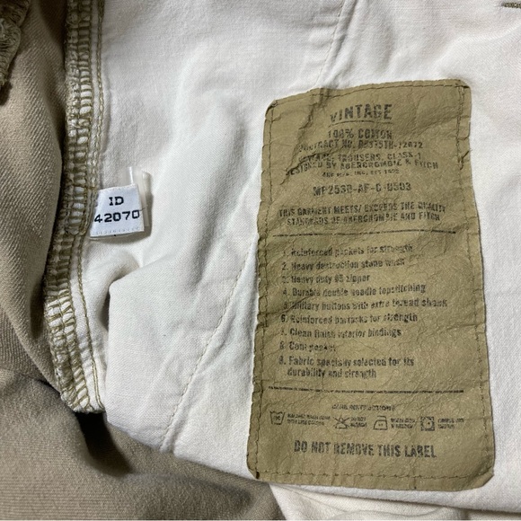 Abercrombie & Fitch Men’s 32R Khakis Chinos Tan Beige Distressed Y2K Zip Fly VTG - Picture 10 of 14